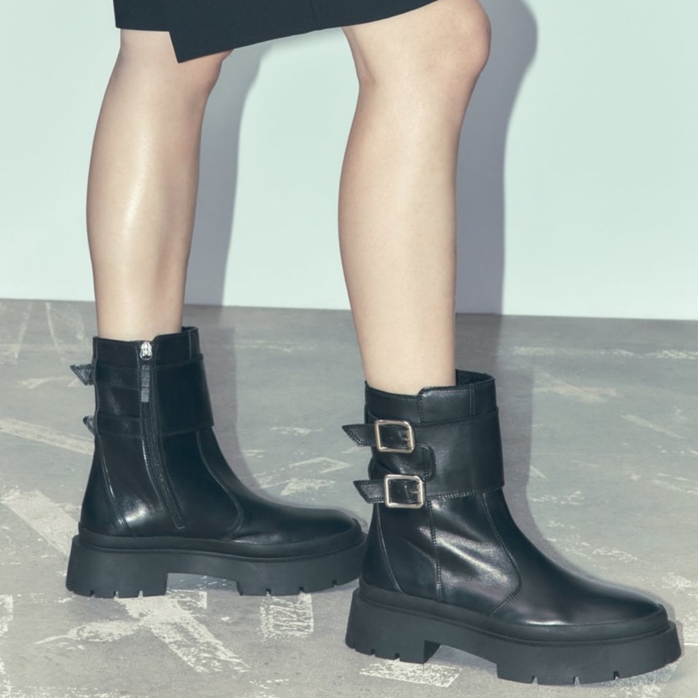 NWT ZARA LOW HEELED BUCKLED LEATHER ANKLE BOOTS